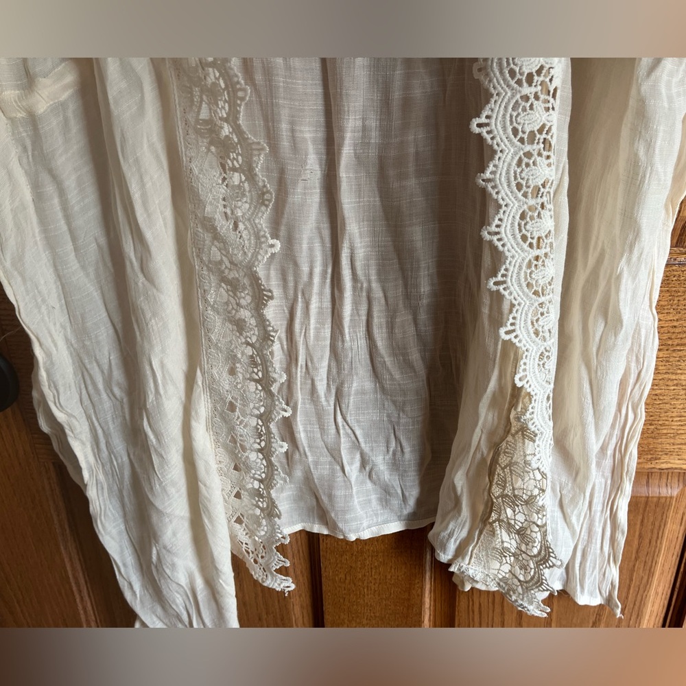 Cover up Ivory, Lace Trim Sheer Kimono Style - Picture 5 of 6